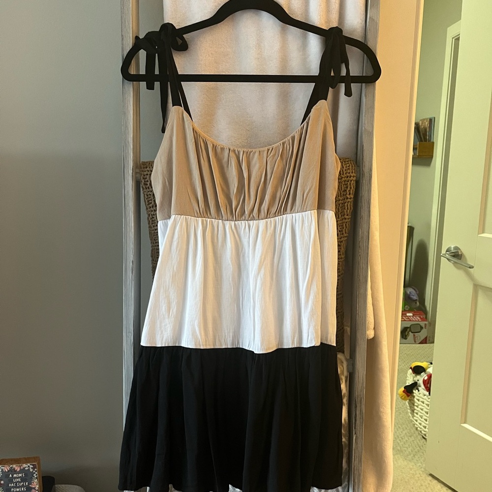 Mi Ami Francesca’s Color Block Mini Dress